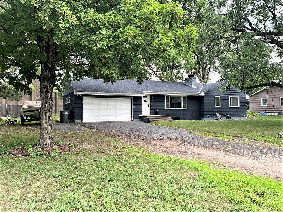 1st image of 4810 Deerwood Dr