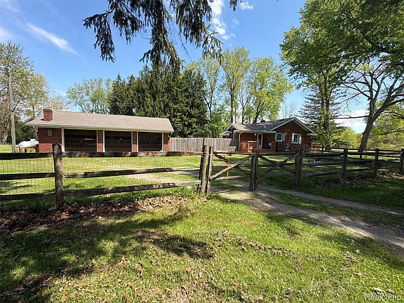 2nd image of 6772 Wells Rd