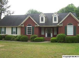 1205 Fulton St #8-B, Albertville, AL 35950