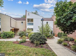 11579 Links Dr, Reston, VA 20190