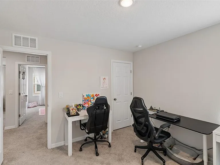 4023 Gardenia Ave — Photo 39