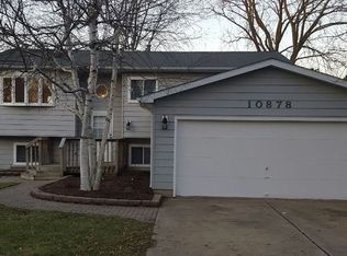 10878 W Edgewood Rd, Beach Park, IL 60087