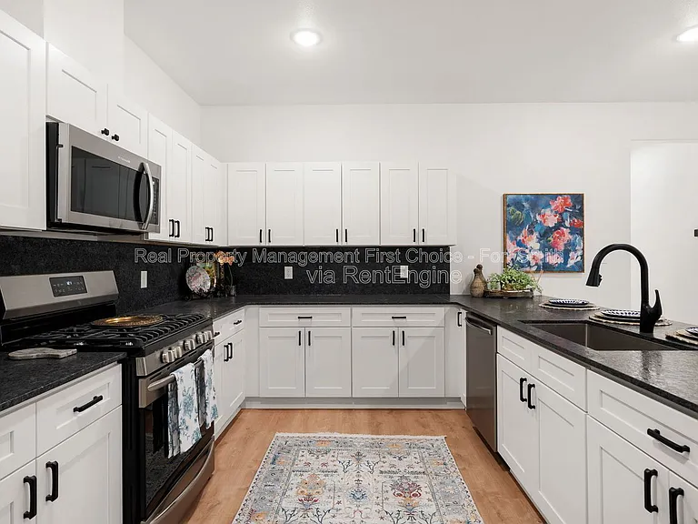 8724 Cantera Dr #B — Photo 9