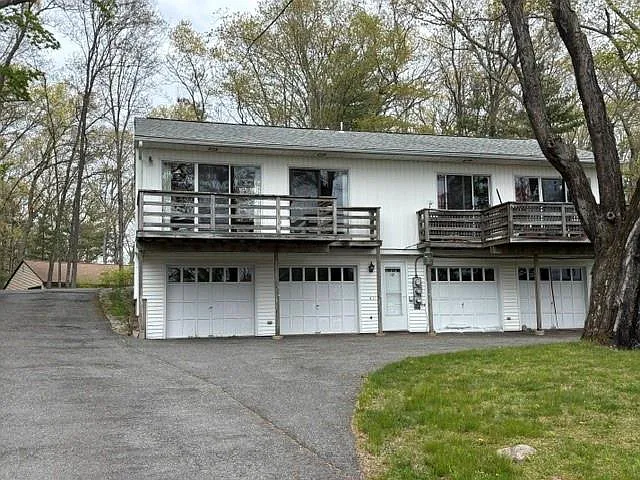 12 Richard St #A — Photo 1