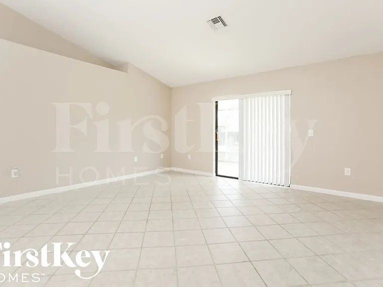2507 Cherry Blossom Ct — Photo 4
