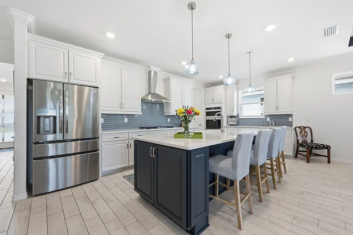Building Photo - 11130 Town View Ct