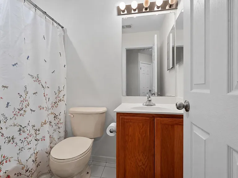 209 Blue Heron Dr — Photo 9