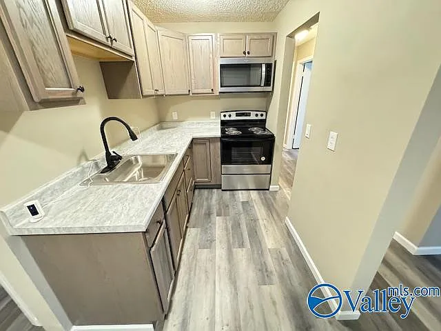 2940 Hood Rd SW #J — Photo 7