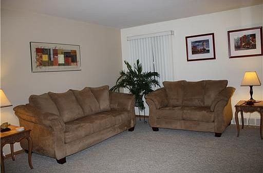 5th image of 1223 Jeffery St