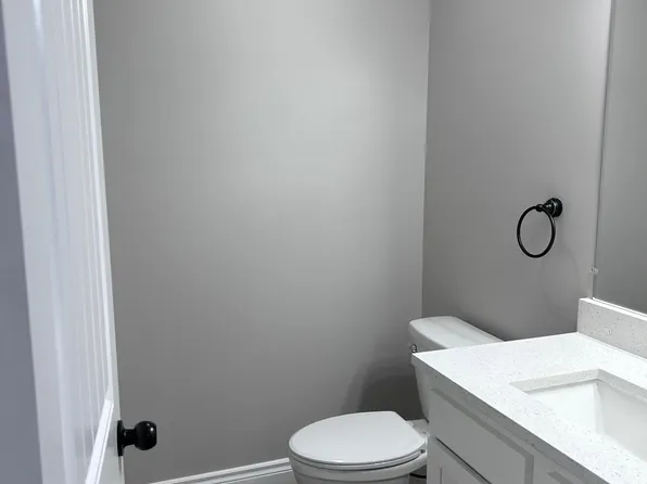 840 SE Hackberry Dr, Topeka, KS 66607