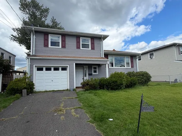 2278 De Sisto Dr #1, Rahway, NJ 07065