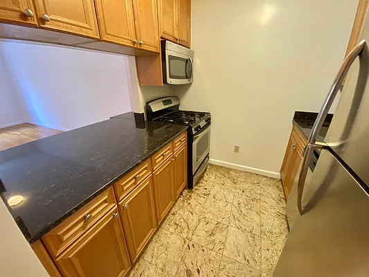 Rented by J PRESTON AND ASSOCIATES INC | media 14