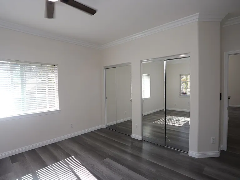 1968 Cherry Ave #12 — Photo 5