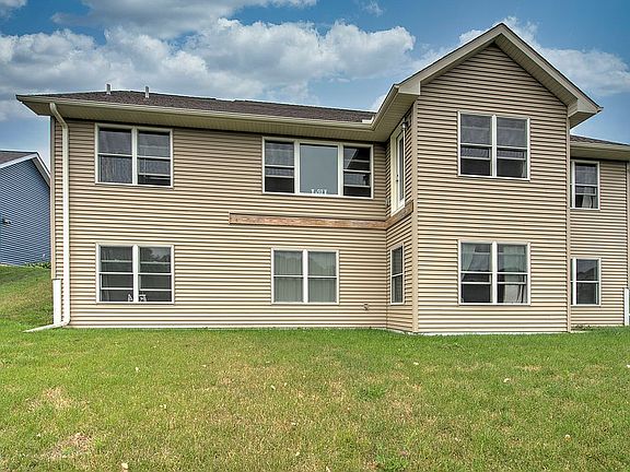 4th image of 220 Glenmeadow St