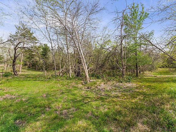 2nd image of 1221 Abel Rd