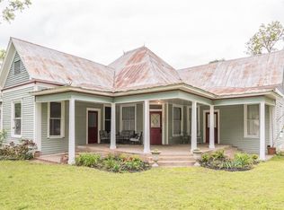 601 Short St, Smithville, TX 78957