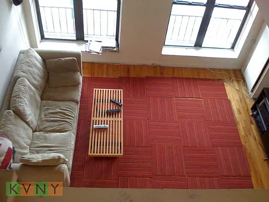 Rented by KVNY Soho | media 46