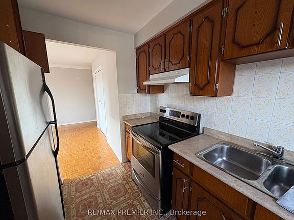 3rd image of 7955 Kipling Ave #2