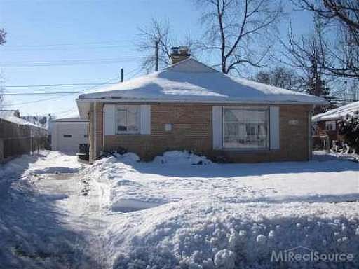 1st image of 15346 Petrie St