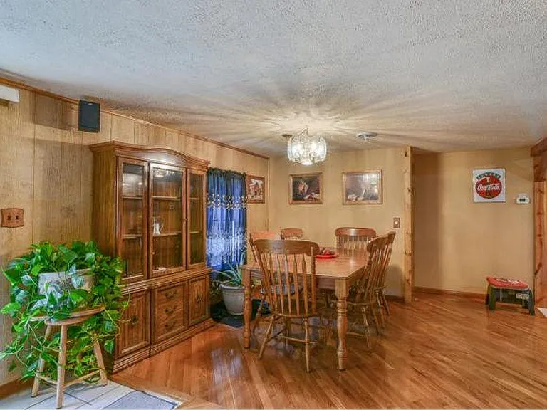 492 Olinger Dr — Photo 22