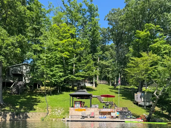 8421 S Kinman Dr, Nineveh, IN 46164