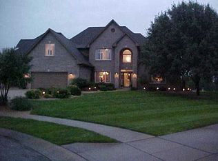 7483 W Rex Ridge Rd, New Palestine, IN 46163