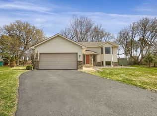 3094 Stoneridge Ct, Little Canada, MN 55109