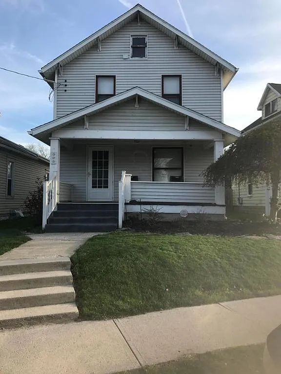 323 Carner Ave photo 1