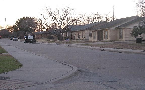 4th image of 2119 Northmoor Dr