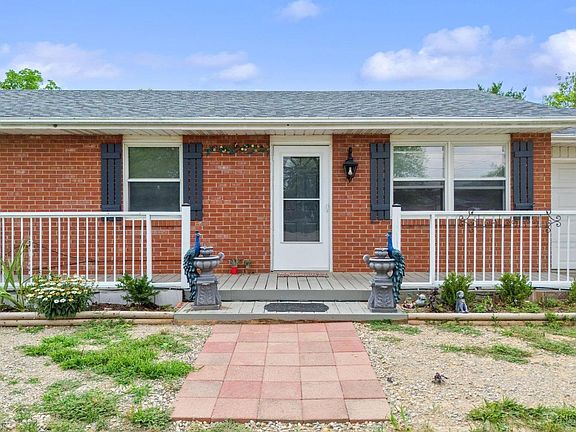 5th image of 6293 Edwood Dr