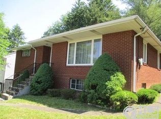 8 Leonard Ave, Wheeling, WV 26003