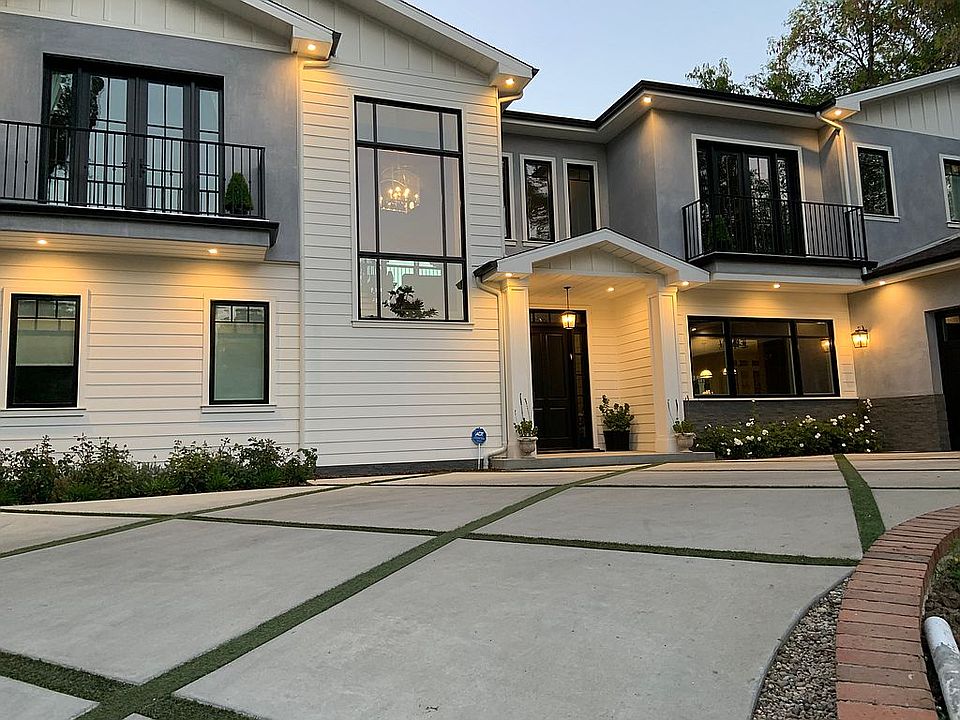 2nd image of 16307 Celinda Pl