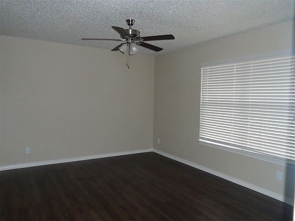 3rd image of 5119 Live Oak St APT 113