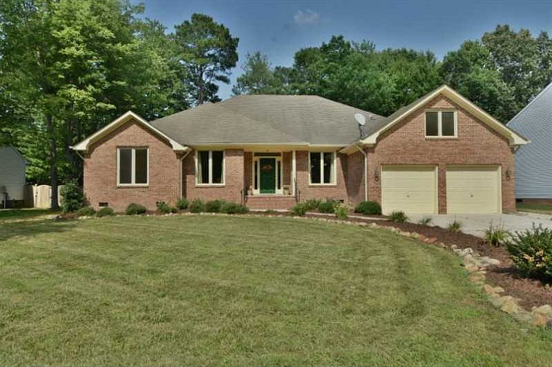 1st image of 605 Piping Rock Dr