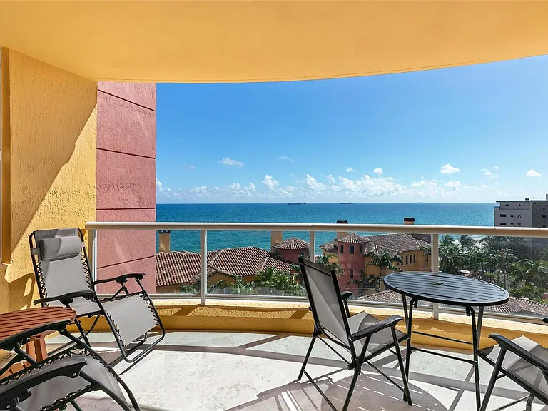 2110 Ocean Blvd #9A — Photo 8
