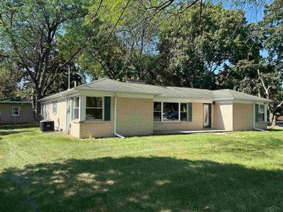 1807 Hemmeter Rd, Saginaw, MI, 48638