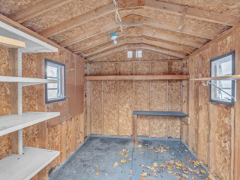 116 Segsbury Rd — Photo 38
