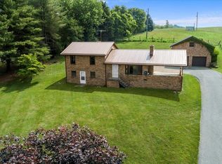 4498 Shelburne Rd, Radford, VA 24141