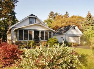 101 E Roswell Ave, Nedrow, NY 13120