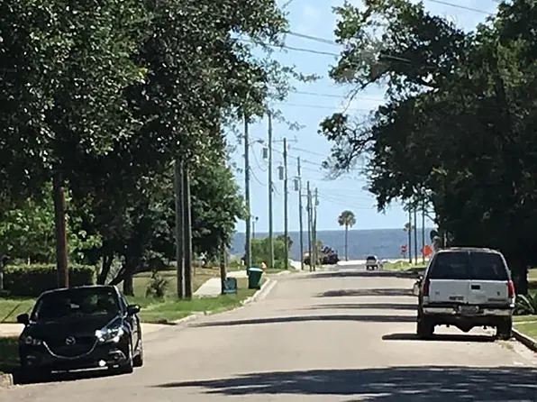 823 Camp Ave #B, Gulfport, MS 39501