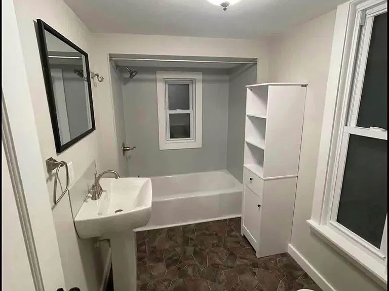 1223 N McLean St — Photo 7
