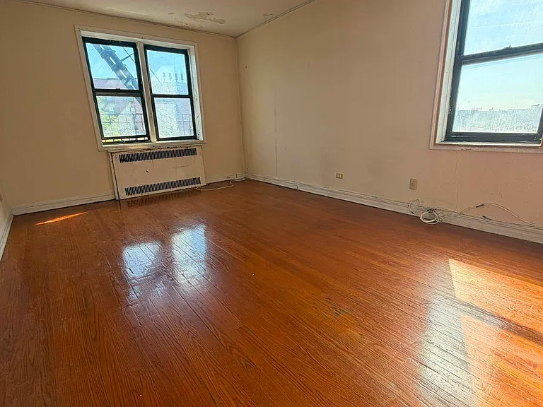 40-66 Ithaca St #4H — Photo 3