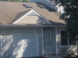 6166 Spring Knoll Dr, Harrisburg, PA 17111