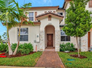12465 NW 23rd Ct, Miami, FL 33167