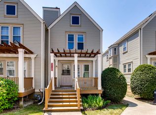 219 N Walnut St, Bensenville, IL 60106