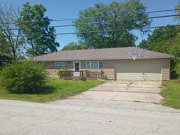 310 N Sibley St, Buckner, MO 64016