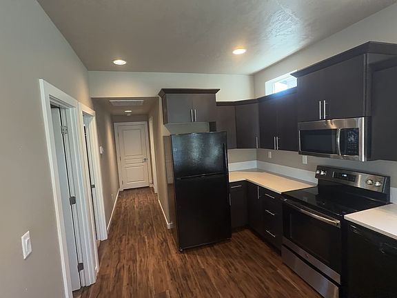 3rd image of 2988 NE Roxy Pl