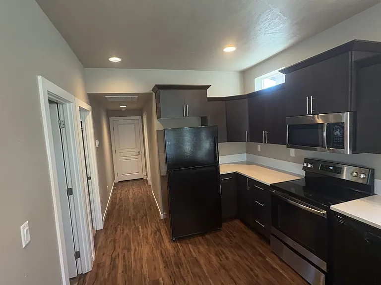 2988 NE Roxy Pl — Photo 3