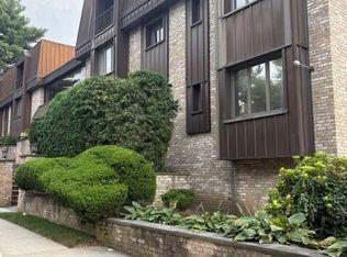 130 S Middle Neck Rd APT 6, Great Neck, NY 11021