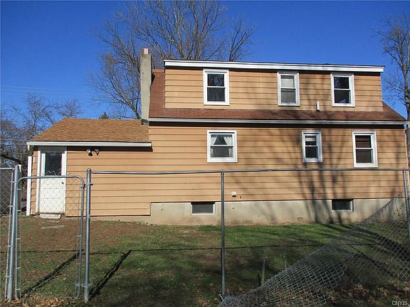 3rd image of 112 Drexler Ave S